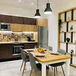 Apartment Marla
